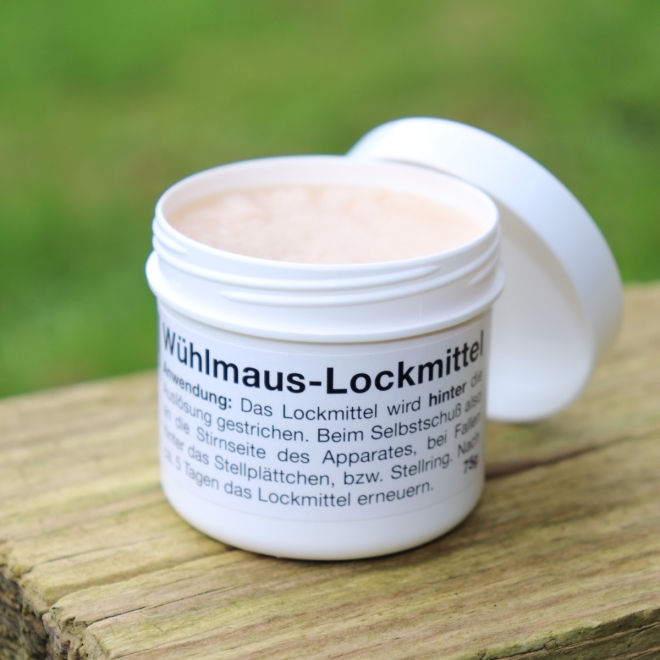 Kieferle Wühlmauslockmittel 75g, Lockstoff für Wühlmausschussfallen und Wühlmausschussgeräte