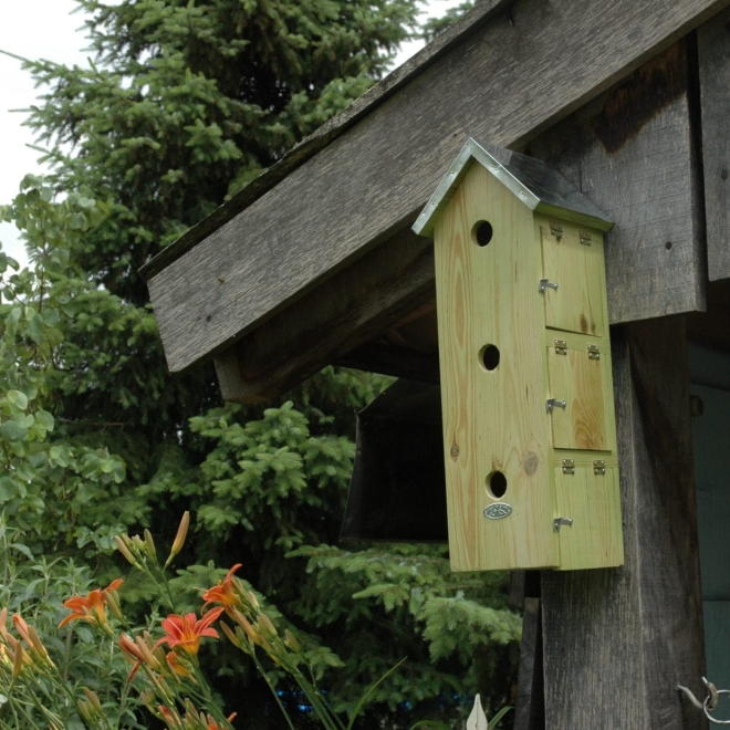 Esschert Design Nistkasten Spatzenvilla vertikal - Vogelhaus für Spatzen