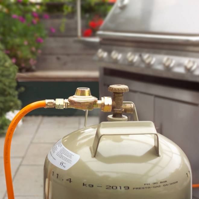 CFH Propandruckregler 2,5 Bar, Gasdruckregler, Druckregler für Gasflaschen, DR114